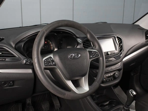 Седан ВАЗ (LADA) Vesta 2019 года, 720000 рублей, Омск