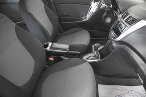 Седан Hyundai Solaris 2013 года, 929000 рублей, Кемерово