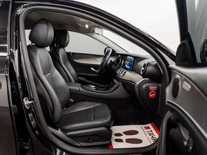 Седан Mercedes-benz E-класс 2018 года, 2650000 рублей, Красноярск