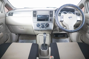 Седан Nissan Tiida Latio 2009 года, 549000 рублей, Кемерово