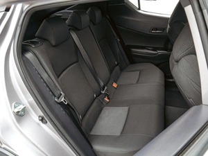 Внедорожник Toyota C-HR 2018 года, 1998000 рублей, Краснодар