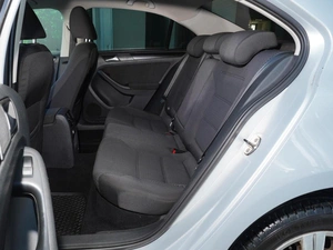 Седан Volkswagen Jetta 2011 года, 848000 рублей, Тверь