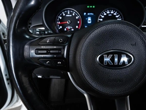 Седан Kia Rio 2017 года, 1480000 рублей, Ставрополь