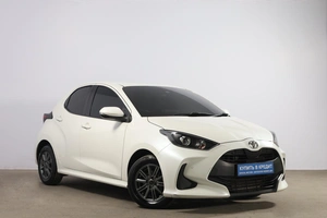 Хетчбэк Toyota Yaris 2020 года, 1199000 рублей, Новосибирск