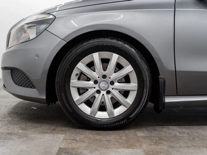Хетчбэк Mercedes-benz A-класс 2013 года, 1500000 рублей, Красноярск
