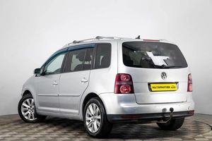 Минивэн Volkswagen Touran 2008 года, 799000 рублей, Пермь