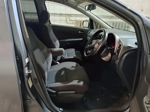 Минивэн Toyota Wish 2003 года, 685000 рублей, Красноярск