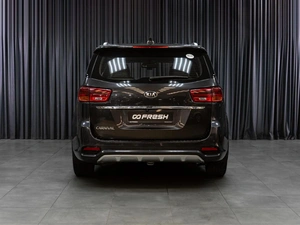 Минивэн Kia Carnival 2019 года, 3579000 рублей, Тюмень