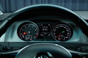 Хетчбэк Volkswagen Golf 2013 года, 1149000 рублей, Красноярск