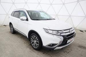 Внедорожник Mitsubishi Outlander 2017 года, 2210000 рублей, Обнинск
