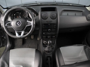 Внедорожник Renault Duster 2019 года, 1495000 рублей, Омск