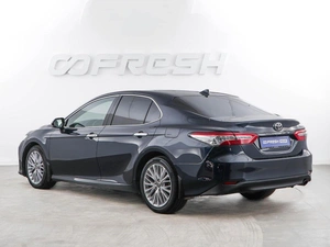 Седан Toyota Camry 2018 года, 2834444 рублей, Москва
