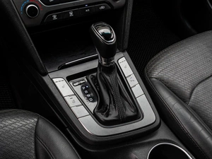 Седан Hyundai Elantra 2016 года, 1345000 рублей, Краснодар