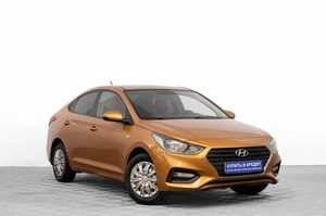 Седан Hyundai Solaris 2018 года, 1359000 рублей, Барнаул