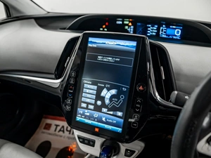 Лифтбек Toyota Prius 2017 года, 1999000 рублей, Красноярск