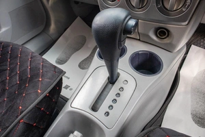 Хетчбэк Mazda Demio 2003 года, 239000 рублей, Барнаул