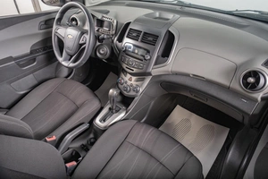 Седан Chevrolet Aveo 2013 года, 999000 рублей, Томск