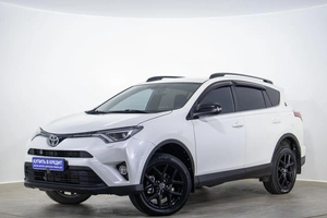 Внедорожник Toyota RAV4 2018 года, 2799000 рублей, Оренбург