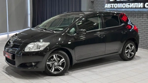 Хетчбэк Toyota Auris 2008 года, 797000 рублей, Красноярск