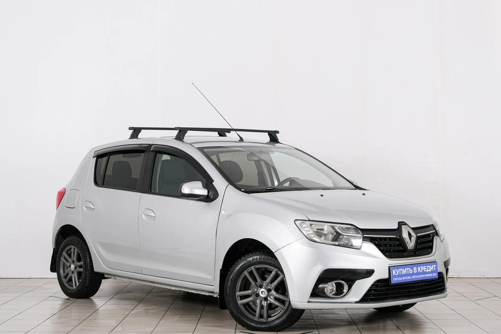 Хетчбэк Renault Sandero 2018 года, 999000 рублей, Красноярск