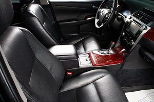Седан Toyota Camry 2013 года, 1659000 рублей, Сургут