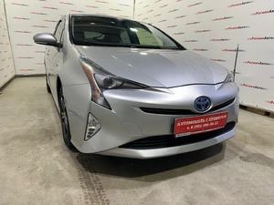 Лифтбек Toyota Prius 2016 года, 1465000 рублей, Красноярск