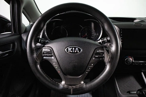 Седан Kia Cerato 2013 года, 979000 рублей, Сургут