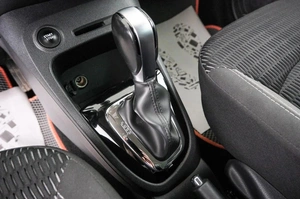Внедорожник Renault Kaptur 2019 года, 1509000 рублей, Красноярск