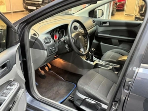 Седан Ford Focus 2011 года, 597000 рублей, Красноярск