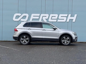 Внедорожник Volkswagen Tiguan 2017 года, 2489000 рублей, Ижевск