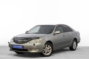 Седан Toyota Camry 2004 года, 989000 рублей, Барнаул