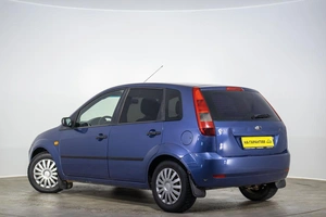 Хетчбэк Ford Fiesta 2005 года, 319000 рублей, Оренбург
