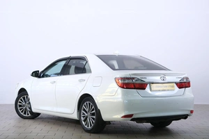 Седан Toyota Camry 2016 года, 1879000 рублей, Омск