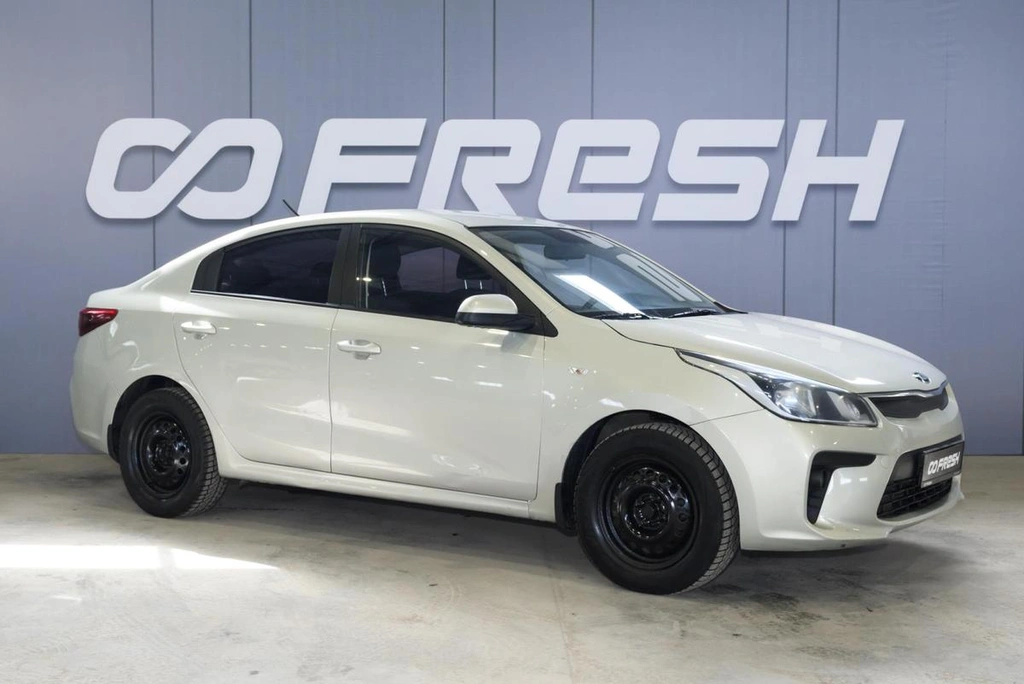 Седан Kia Rio 2017 года, 1159000 рублей, Ульяновск