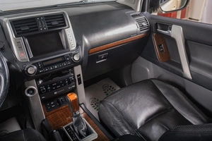 Внедорожник Toyota Land Cruiser Prado 2010 года, 2799000 рублей, Томск