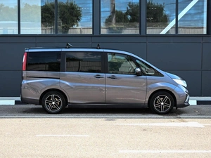 Минивэн Honda Stepwgn 2016 года, 1534000 рублей, Кирилловка
