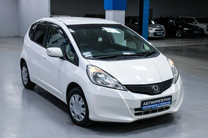 Хетчбэк Honda Fit 2011 года, 838000 рублей, Солонцы