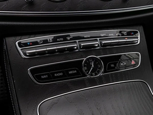 Седан Mercedes-benz E-класс 2018 года, 2985000 рублей, Краснодар