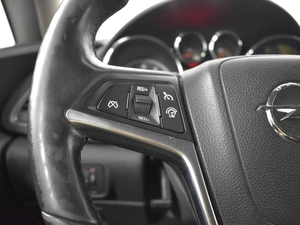 Хетчбэк Opel Astra 2013 года, 723200 рублей, Казань