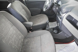 Хетчбэк Renault Sandero 2011 года, 499000 рублей, Кемерово