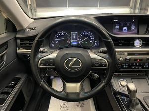 Седан Lexus ES 2016 года, 2100000 рублей, Красноярск