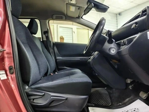 Минивэн Toyota Sienta 2016 года, 1100000 рублей, Ачинск