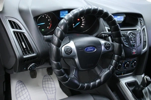 Хетчбэк Ford Focus 2011 года, 758000 рублей, Солонцы