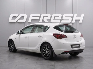 Хетчбэк Opel Astra 2012 года, 880000 рублей, Воронеж