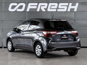 Хетчбэк Toyota Vitz 2018 года, 954000 рублей, Краснодар