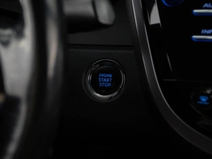 Седан Toyota Camry 2018 года, 2290000 рублей, Москва