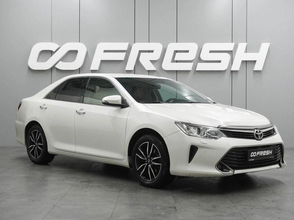 Седан Toyota Camry 2017 года, 1925000 рублей, Воронеж