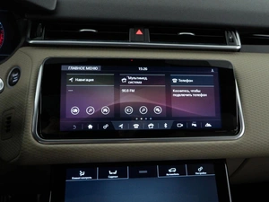 Внедорожник Land Rover Range Rover Velar 2018 года, 3588050 рублей, Москва