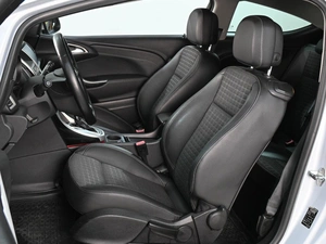 Хетчбэк Opel Astra 2012 года, 999000 рублей, Аксай