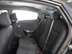 Седан Kia Rio 2015 года, 1180000 рублей, Омск